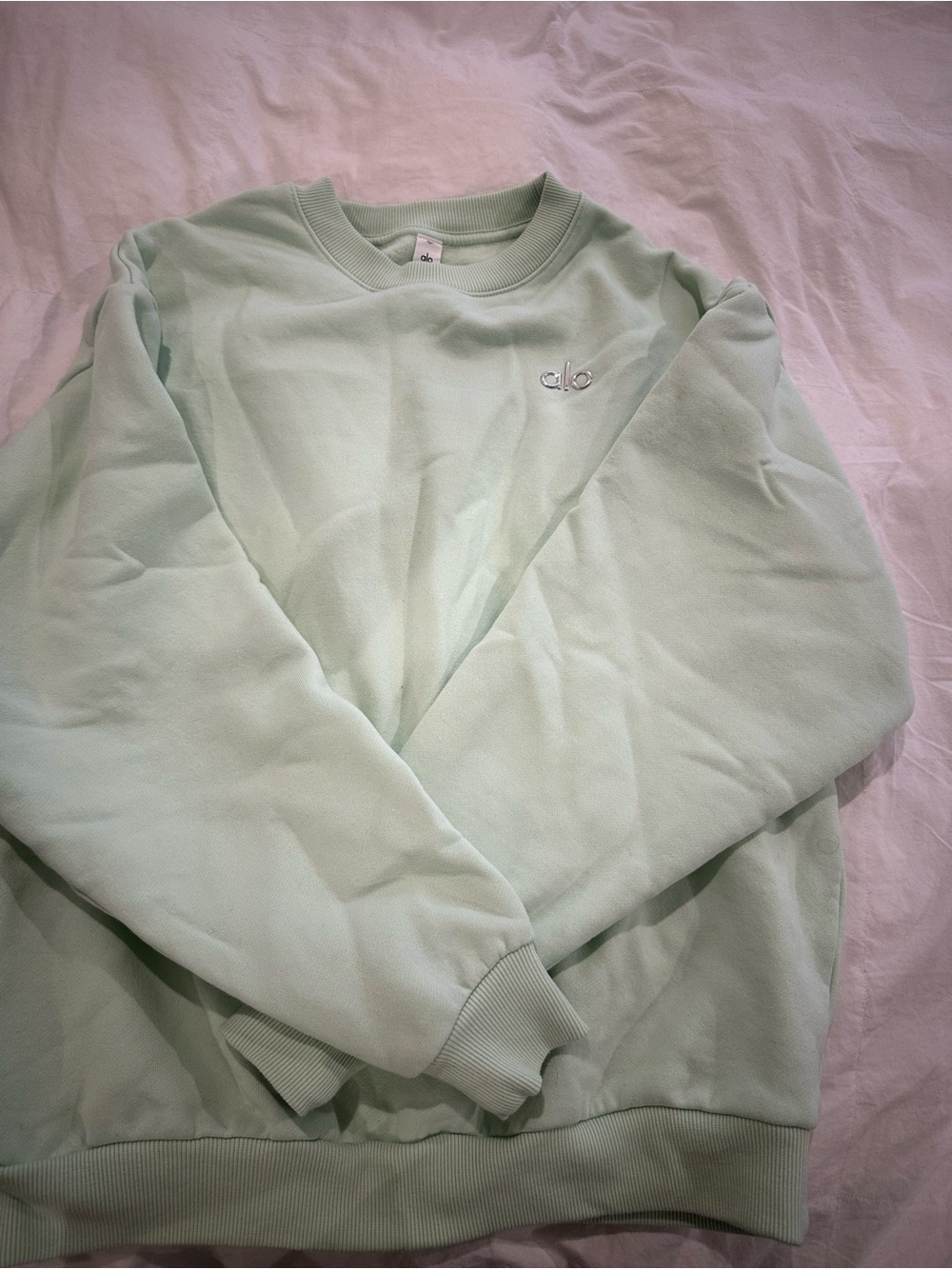 ALO Yoga women’s Crewneck Sweatshirt in Mint Green